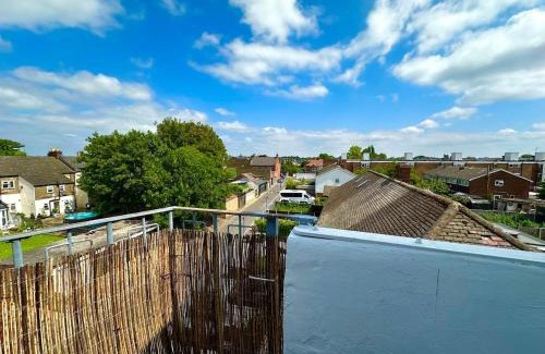 Leyton Apartamento | 2 bedroom house , 25 mins to center