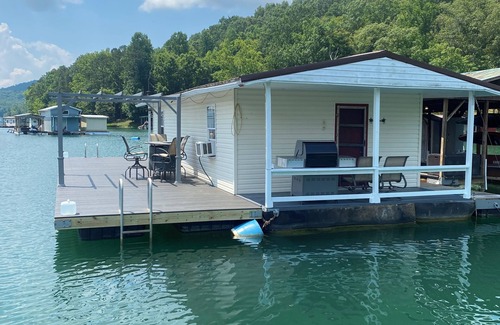 Speedwell Alquiler De Eote | 2-bedroom house boat in charming Speedwell with AC