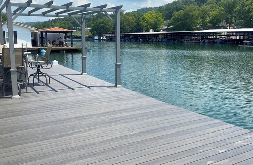 Speedwell Alquiler De Eote | 2-bedroom house boat in charming Speedwell with AC