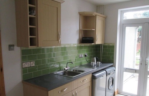 Bristol Casa | 2 Bedroom House close to centre and shopping
