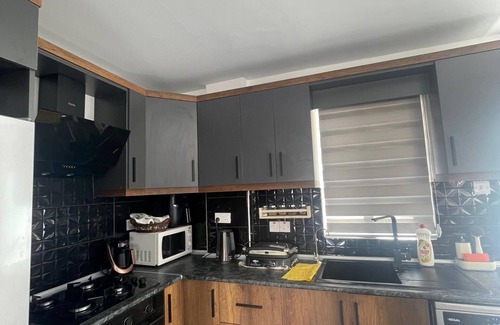 Karaoglanoglu Casa | 2-bedroom house in Karaoğlanoğlu with private pier and walking distance casino