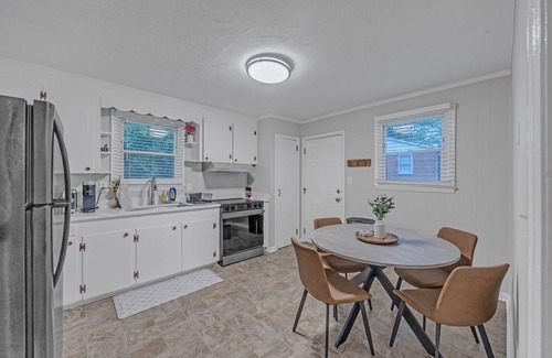 Arcadia Casa | 2-bedroom house - Safe & Quiet