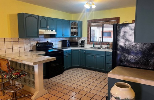 San Felipe Casa | 2-bedroom house w/ bonus bunkhouse in sunny San Felipe w/ WiFi, AC, & more!