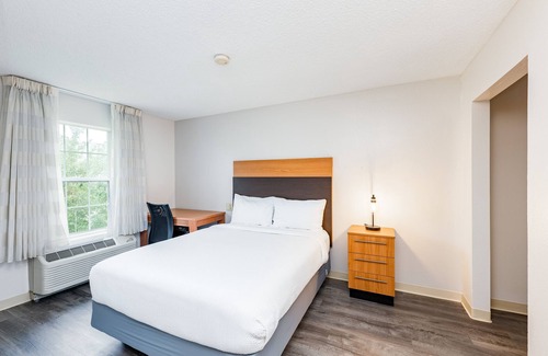 George Bush Park/Eldridge Casa | 2 Bedroom - Houston Energy Corridor