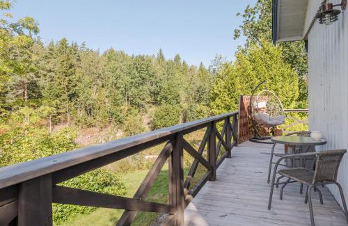 Vasterlanda Villa | 2 bedroom Lake house