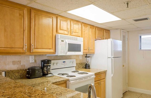 West Panama City Beach Hotel | 2 Bedroom Landmark Holiday Beach Resort - Panama City Beach - Spacious & Family Friendly