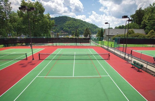 Lake Lure Condominio | 2 Bedroom Lockoff Condo, Sleeps 8, in Blue Ridge Mountains, Fairfield Mountains!