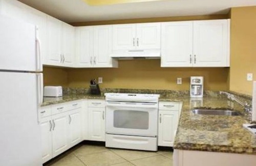 Miramar Beach Complejo | 2 Bedroom Lockoff Suite on Destin Beach, Wyndham Majestic Sun!!