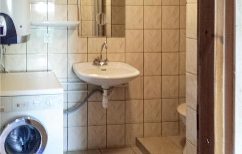 Objazda Apartamento | 2 Bedroom Lovely Apartment In Retowo 4