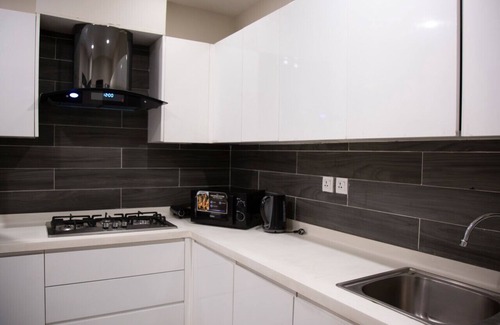 Lahore Apartamento | 2-Bedroom Luxury Apartment – Perfect for 5 Guests