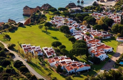 Prainha Apartamento | 2 Bedroom Luxury Apartment at Prainha Resort - 5 minutes walk from the beach