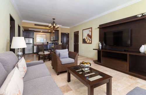 Flamingos Condominio | 2-Bedroom Luxury suite with guaranteed ocean views for a dreamlike experience