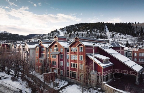 Deer Valley Complejo | 2 Bedroom - Marriott Summit Watch - Walk to Town Lift & Full Access to Resort!