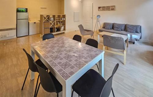 Le Pellerin Apartamento | 2 Bedroom Nice Apartment In Le Pellerin
