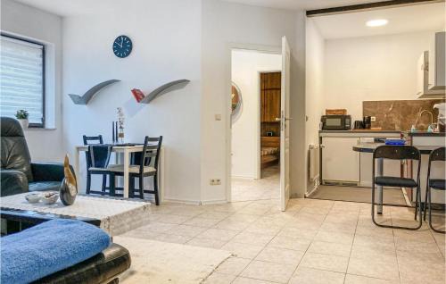 Zippendorf Apartamento | 2 Bedroom Nice Apartment In Schwerin