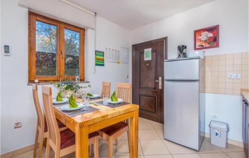 Njivice Apartamento | 2 Bedroom Nice Apartment In Njivice