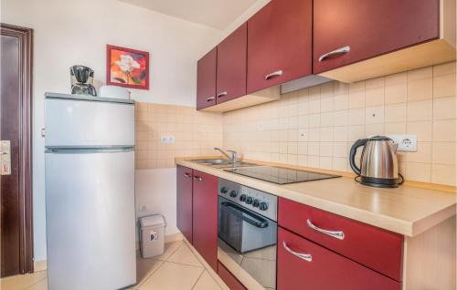 Njivice Apartamento | 2 Bedroom Nice Apartment In Njivice