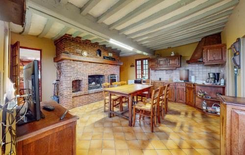 Le Thil-Riberpre Casa | 2 Bedroom Nice Home In Le Thil-Riberpré