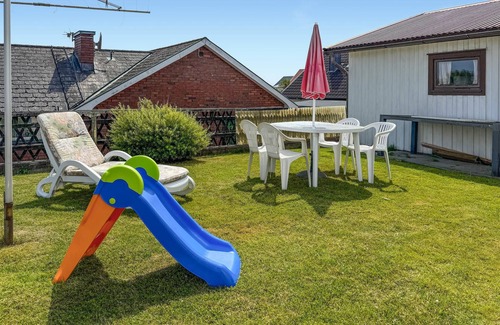 Kungshamn Casa | 2 bedroom nice home in Kungshamn