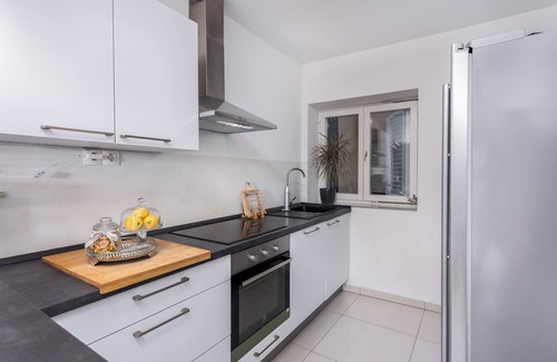 Novi Vinodolski Casa | Bonita casa de 2 dormitorios en Novi.