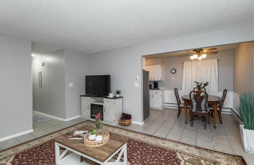 Rochester Apartamento | 2 Bedroom Oasis 5 Mins to Mayo Clinic