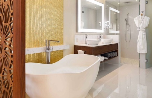 Santa Rosa Complejo | 2 Bedroom Ocean View on “The Corridor" at Villa La Valencia close to everything