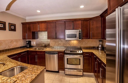 Destin Complejo | 2 Bedroom, Pool View, at Destin Beach, Emerald Grande