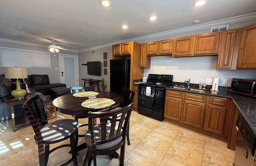 Highlands - Perkins Apartamento | 2 bedroom private apt & laundry