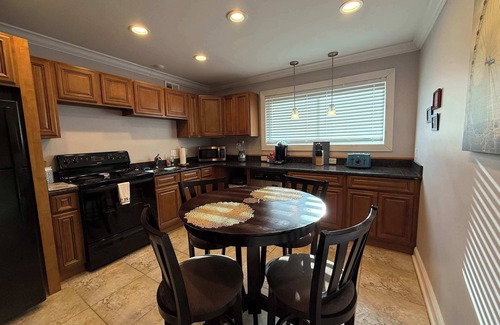 Highlands - Perkins Apartamento | 2 bedroom private apt & laundry