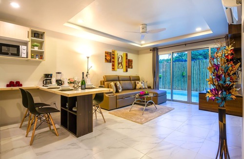 Wichit Apartamento | 2 Bedroom Private Pool Apartment on Secluded Beach