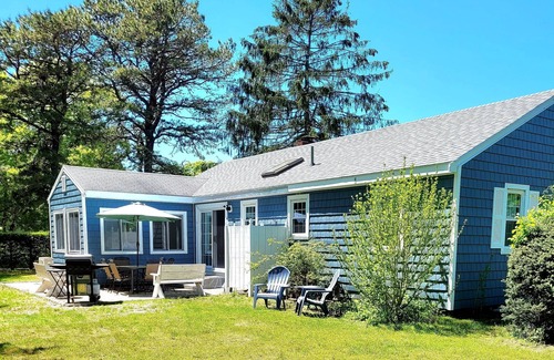 South Yarmouth Casa | 2 bedroom ranch 1 bath situated in West Yarmouth