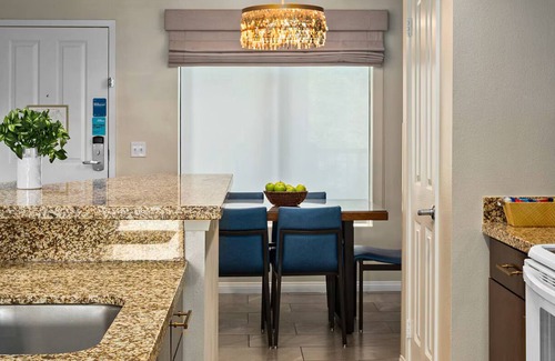Terra Lago Complejo | 2-bedroom resort in welcoming Indio with fitness room, AC,Pools,Tennis and Golf