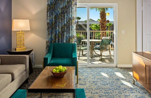 Terra Lago Complejo | 2-bedroom resort in welcoming Indio with fitness room, AC,Pools,Tennis and Golf