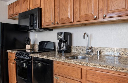 Las Vegas Complejo | 2 bedroom resort near the strip!