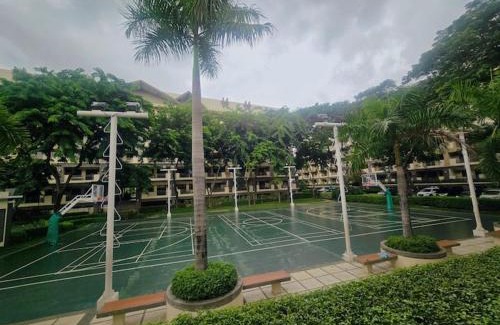 Taguig Apartamento | 2 bedroom resort type free parking Wifi Netflix