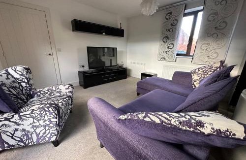 Stockton-on-Tees Casa | 2 Bedroom Riverside Property with Roof Terrace