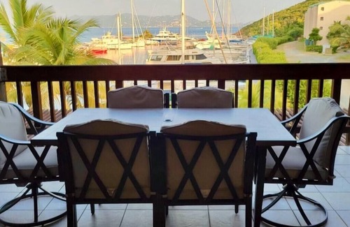 Red Hook Condominio | 2 Bedroom Sapphire Beach and Marina Dream Condo