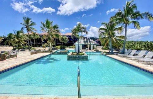 Red Hook Condominio | 2 Bedroom Sapphire Beach and Marina Dream Condo