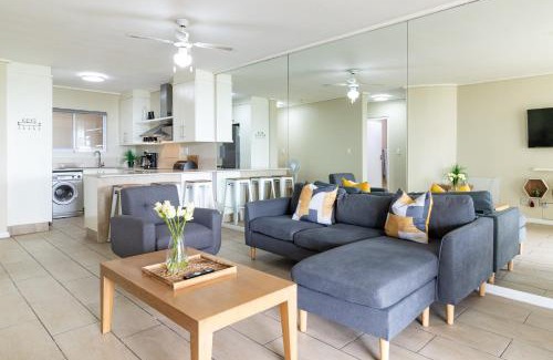 Lagoon Beach Apartamento | 2 Bedroom Seaview, Holiday Apartment, Lagoon Beach