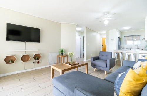 Lagoon Beach Apartamento | 2 Bedroom Seaview, Holiday Apartment, Lagoon Beach