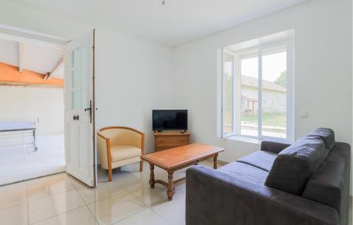 Monthenault Casa | 2 Bedroom Stunning Home In Monthenault
