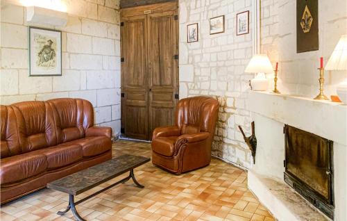 Chinon Casa | 2 Bedroom Stunning Home In Chinon