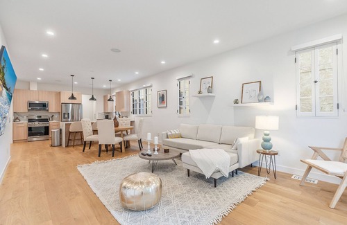 Fairfax District Apartamento | 2 bedroom Stunning unit