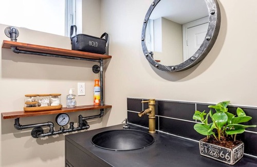Longueuil Apartamento | 2 bedroom, subway, free parking.