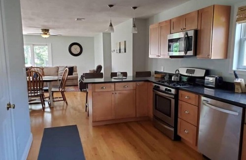Town of Hastings Apartamento | 2-bedroom townhouse with indoor fireplace