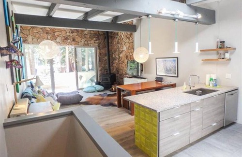 Mammoth Lakes Casa | 2 bedroom Townhouse in Tyrolean Village