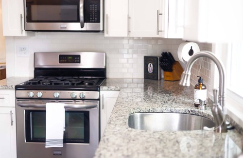 Royal Oak Casa | 2-bedroom vacation home just 17 minutes drive to Ford Field