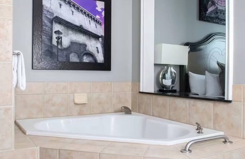 Las Vegas Hotel | 2 Bedroom Vegas Oasis - Wyndham Grand Desert
