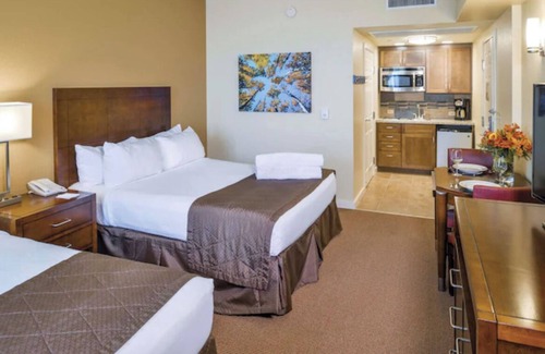 South Lake Tahoe Complejo | 2 Bedroom Villa at Hilton Lake Tahoe Resort, On the lake & sleeps 8!