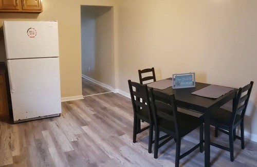 Cape May - Wildwood Apartamento | 2 bedroom, Walk to Beach & Boardwalk ! Apt. 1R